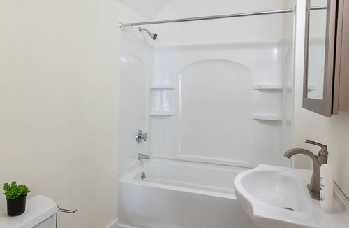 Sunapee Apartment | Updated 3 bedroom vacation rental in Sunapee