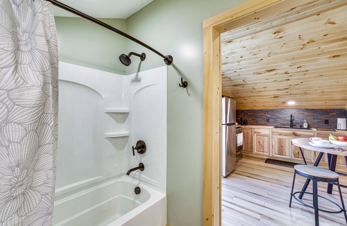 St. Albans Apartment | Updated Vermont Studio, Walk to Lake Champlain!