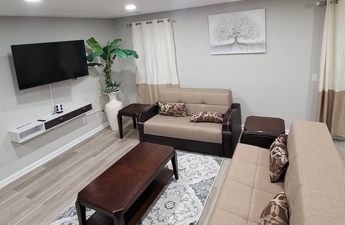 Odenton House | Upscale 1 Bedroom Basement Apartment