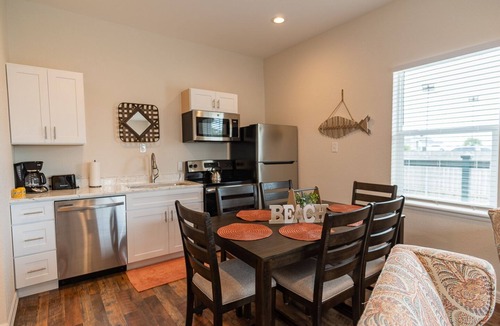 Galveston Condo | Upscale contemporary space with great views and great location!