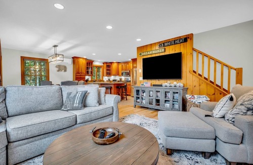 Bethel House | Ursa Major House - Quiet family getaway, minutes from skiing, hiking, biking.