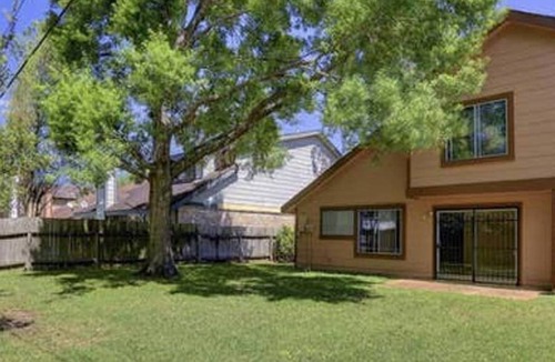 Greater Fondren Southwest Hostel | Hostel ∙ 11 guests