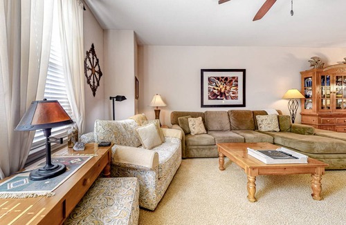 Kierland Condo | 125 m² Condo ∙ 2 bedrooms ∙ 6 guests