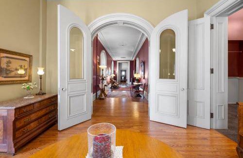 Downtown Toledo Bed & Breakfast | 51 m² Bed and breakfast ∙ 2 guests