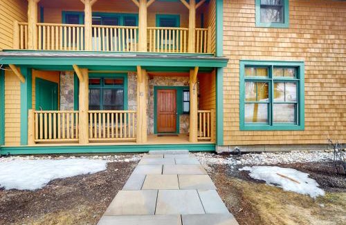 Stratton Mountain House | Vermont Mountain Chalet