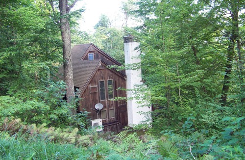Stockbridge House | Vermont Mountain Home located between Killington and Sugarbush Ski Areas.