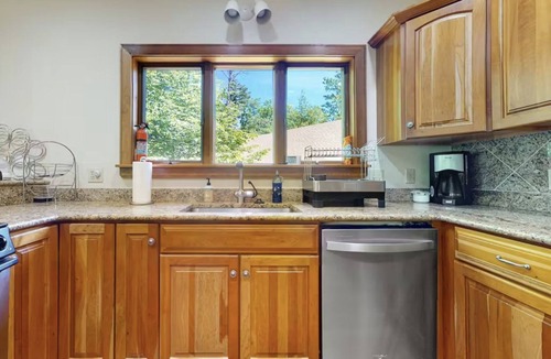 Ludlow House | Vermont Serenity By Okemo 5 Bedroom Home