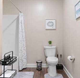 Stafford Apartment | Vibrant 2beds /2baths Casa