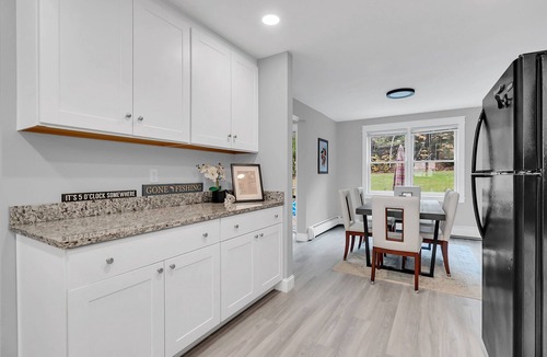 Harrison Condo | Views! Cozy, Private 3BR Condo with lake access!