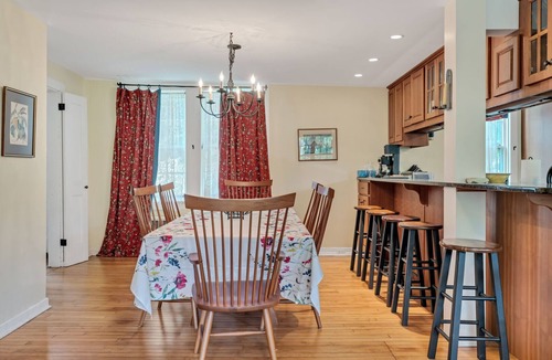 Woodstock Apartment | Views! Sauna Historic - Woodstock Riverside Escape
