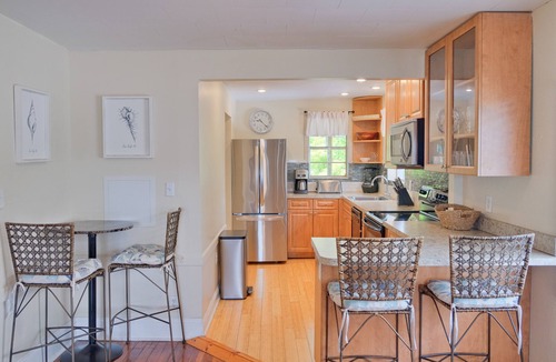 Ilexhurst Villa | Villa near the beach with a spacious yard, kitchens, & washer/dryer