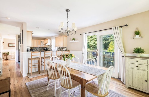 East Hampton North House | Village Fringe Available May 24th - October 31st. Family/Pet Friendly