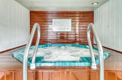 Stowe Area Apartment | Village Green Unit 14E