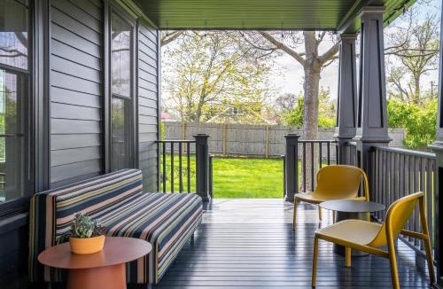 Town of Southold Town Bed & Breakfast | Vine & Sand-Southold NY's Newest B&B