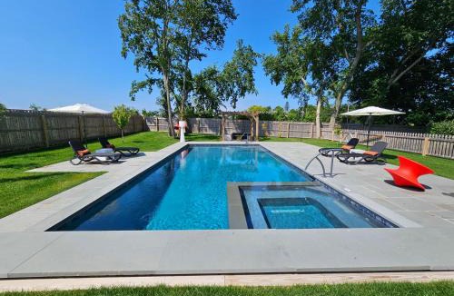 Town of Southold Town Bed & Breakfast | Vine & Sand-Southold NY's Newest B&B