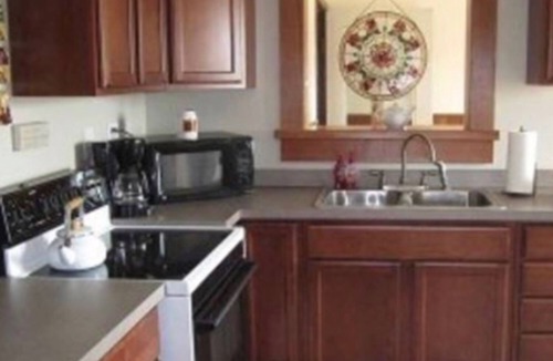 Geneva House | Vineview Inn-Farm Experience in the Heart of Wine Country-ice wine festival area