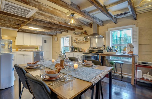 Falmouth House | Walk to Beach: Historical Fredericksburg Home