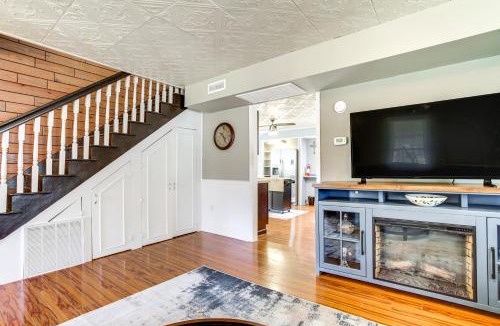 Crisfield House | Walk to Main Street Family-Friendly Crisfield Gem