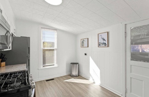 Canandaigua Apartment | Walk to town and Canandaigua Lake | Finger Lakes