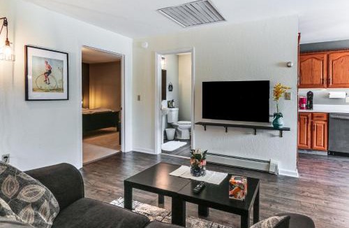 Historic Downtown Bedford Apartment | Walk to Town Charming Unit with Balcony in Bedford!