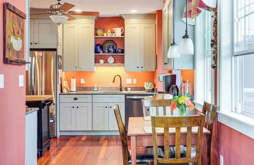 Manchester-by-the-Sea House | Walk to the T: North Shore Retreat Near Salem Fun!