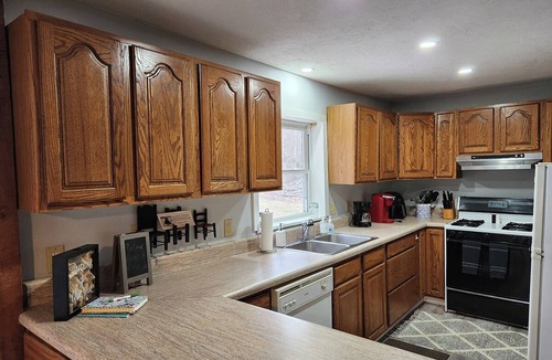 New Market House | Walnut Springs | 0 Bed, 1 Bath