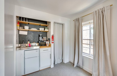 Waterbury Apartment | Waterbury Studio 12 Mi to Bolton Valley Ski Resort