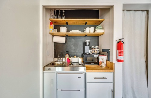 Waterbury Apartment | Waterbury Studio 12 Mi to Bolton Valley Ski Resort