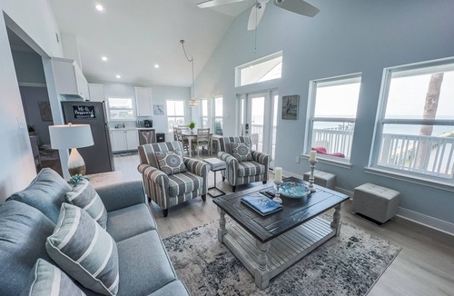 San Leon House | Waterfront Bay Views | Beautiful Private Pier