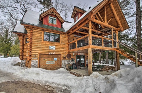 Center Conway House | Waterfront Conway Vacation Rental w/Deck!