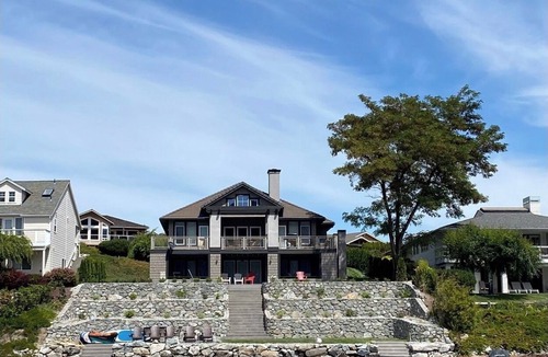 Wapato Point House | Waterfront Home on the shores of Lake Chelan at Wapato Point Resort
