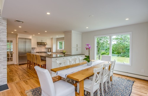 Southold House | Waterfront, private beach, ready for adventure, light & bright!