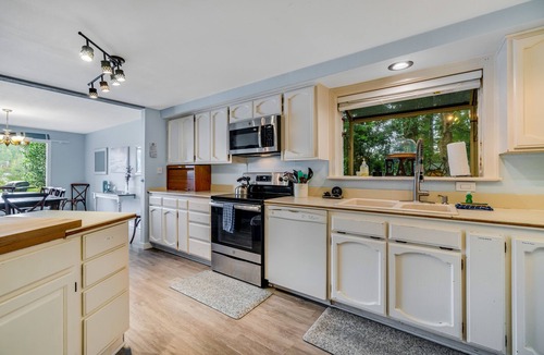 Dunes City House | Waterfront retreat with lake views & private hot tub