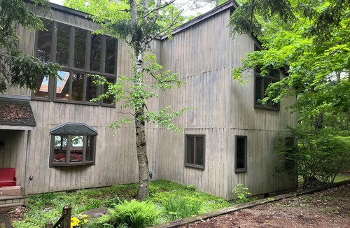 Moultonborough House | Waterfront Squam home, 7 BR/5 Bath, Dock, Pickleball+Tennis, Kayaks+Paddleboards