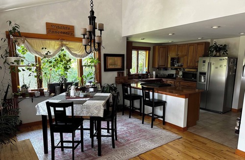 Springfield House | Waterfront tranquility in nature’s playground