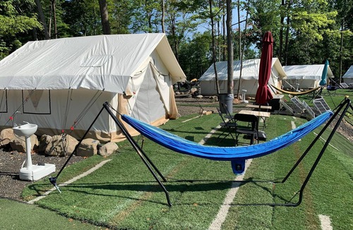 Circleville RV Rental | Waterlily-Best glamping experience, Middletown ny