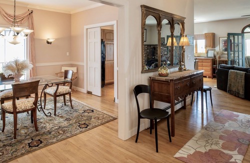 Gloucester House | WaterViews Overlooking Gloucester Inner Harbor/Sunroom/Deck/Walk to Town/AC