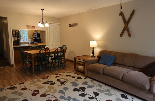 Waterville Valley Condo | Waterville Valley Vacation Rental Condo with shared pool (WHK127V)