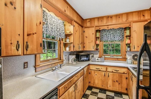 Franklin House | Webster Lake Retreat for Nature and Water Lovers