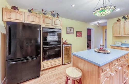 Manchester Center House | Welcome to Laurel Hill in Beautiful Manchester VT 5 Bedrooms Sleeps 10 EVCharger