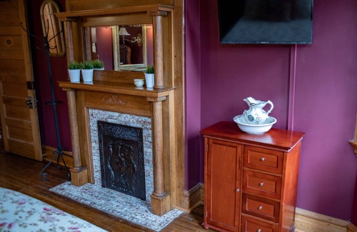 Sutton Bed & Breakfast | Welcome to the historic Elk River Hotel & Cafe! Located riverfront on the beautiful Elk River, and just 2 miles from I-79, you are moments away from all that the Sutton area has to offer. Guest in town to enjoy the gorgeous outdoor scenery and recrea