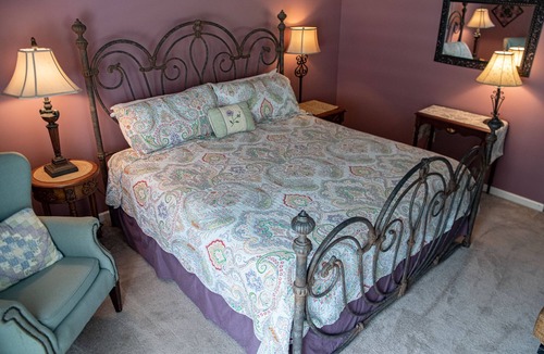 Sutton Bed & Breakfast | Welcome to the historic Elk River Hotel & Cafe! Located riverfront on the beautiful Elk River, and just 2 miles from I-79, you are moments away from all that the Sutton area has to offer. Guest in town to enjoy the gorgeous outdoor scenery and recrea