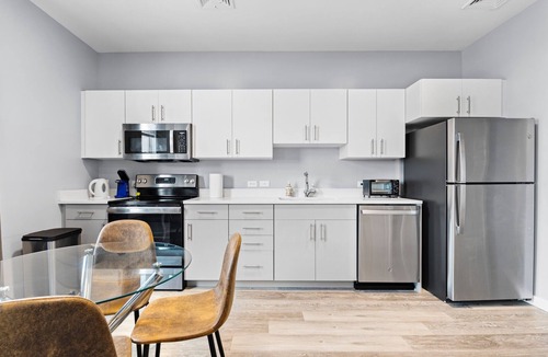Everett Apartment | Welcoming 1BR Near Encore Boston 7773