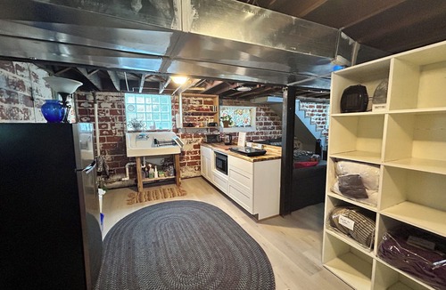 Silver Spring House | Welcoming and light ground floor studio short walk to dwnt Silver Spring & metro