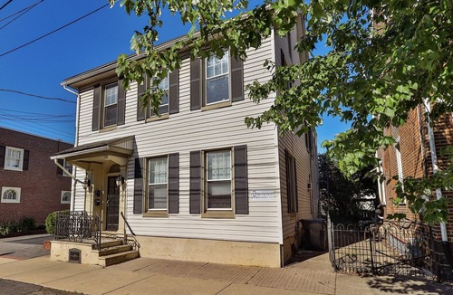 Bethlehem Apartment | Well Decorated Apartment in Historic Bethlehem - 2 Night Min