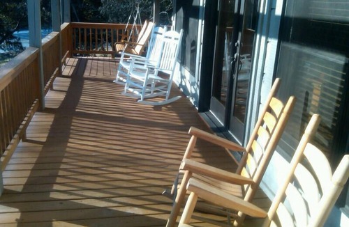 Maggie Valley Cabin | We’re open! No damage. Rank: Top1%! In heart of Maggie Valley near Skyline Drive