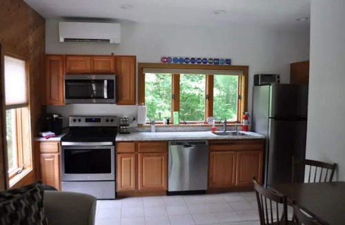 Jamaica Apartment | West Wing at Mantana Meadows on the West River