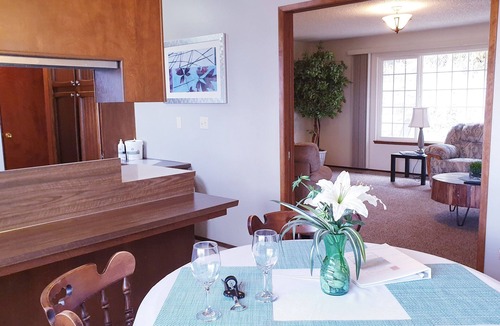 Yakima House | West Yakima - Clean - Safe - Netflix - 810 - ONWU-LLC