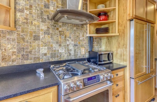 Waitsfield House | “WHEN ONLY THE BEST WILL DO “.