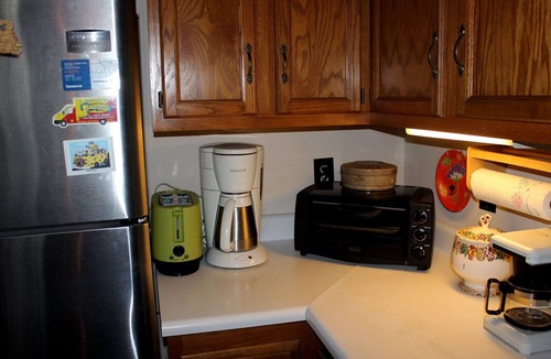 Damascus House | Whimsy on the Wood, Pet friendly, walking distance to VA Creeper and the A.T.